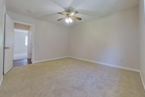 2465-Stratford-Crossing-Dr-Winston-Salem-NC-27103-14