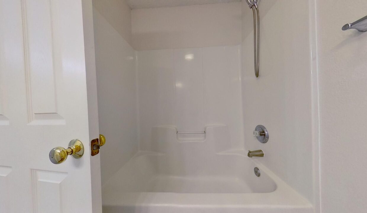 2465-Stratford-Crossing-Dr-Winston-Salem-NC-27103-15