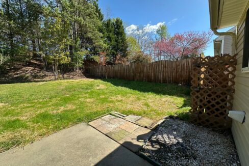 2465-Stratford-Crossing-Dr-Winston-Salem-NC-27103-21