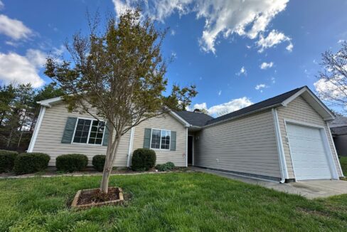 2465-Stratford-Crossing-Dr-Winston-Salem-NC-27103-3