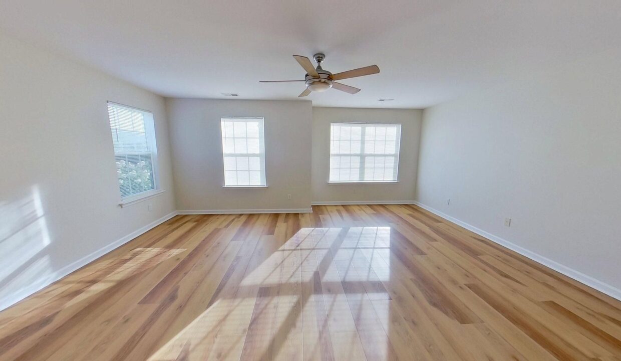 2611-Ivory-Run-Way-104-Raleigh-NC-27603-24