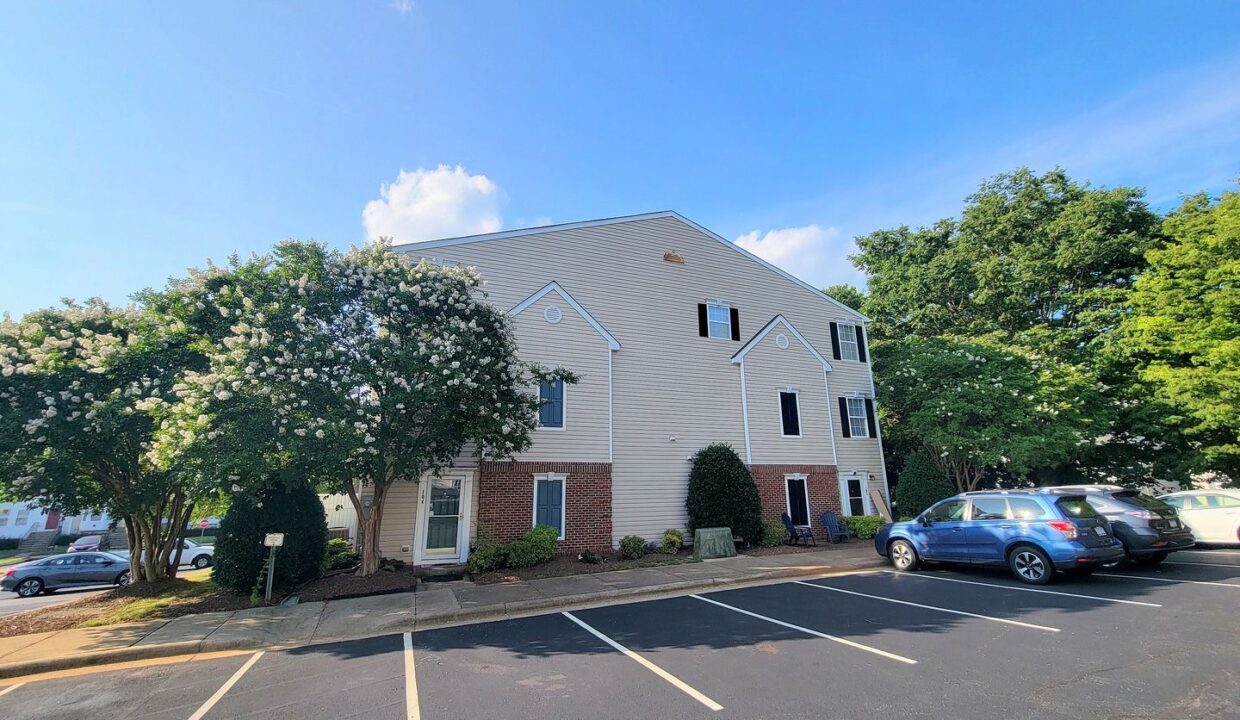 2611-Ivory-Run-Way-104-Raleigh-NC-27603-25