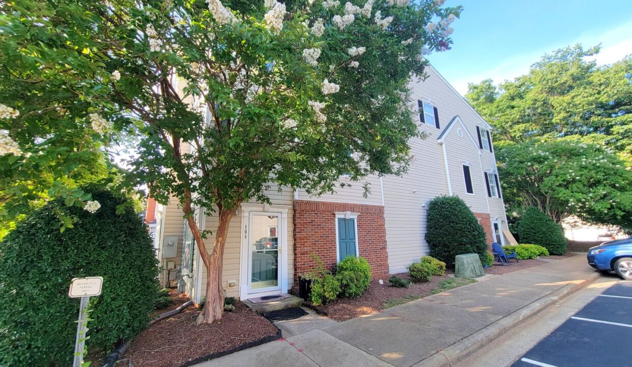 2611-Ivory-Run-Way-104-Raleigh-NC-27603-8