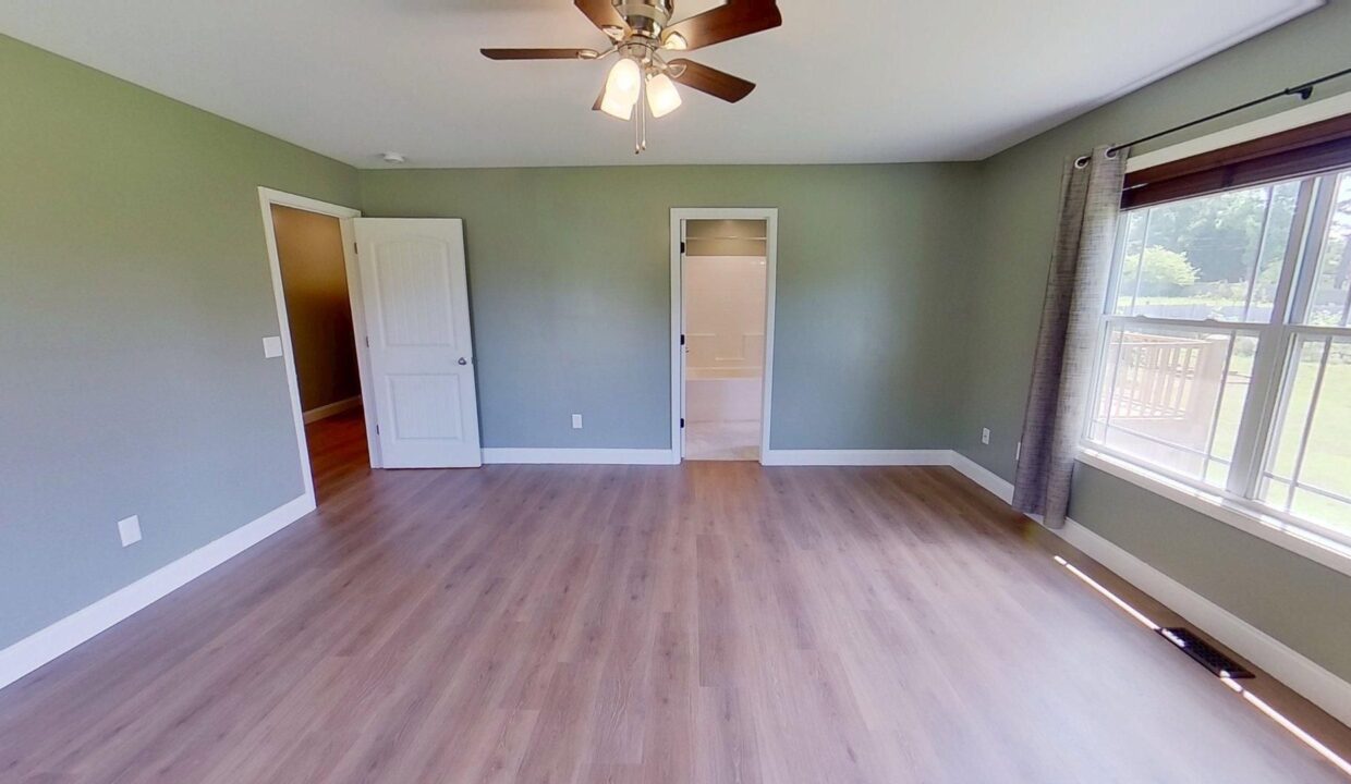 275-Scenic-Ave-Campobello-SC-29322-25