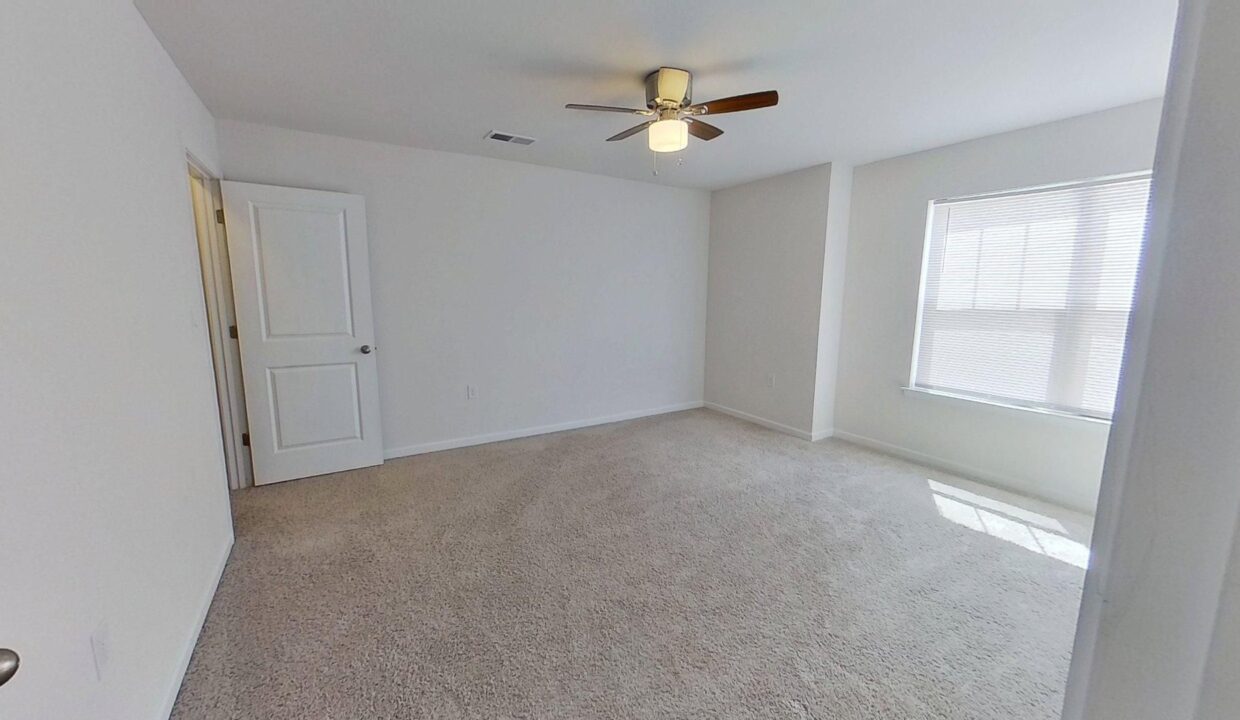 3004-Platinum-Pointe-Dr-Charlotte-NC-28227-27