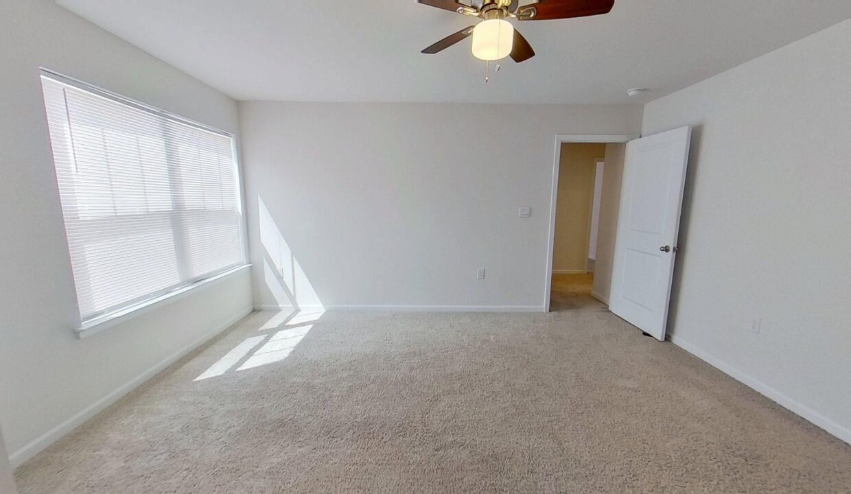 3004-Platinum-Pointe-Dr-Charlotte-NC-28227-29