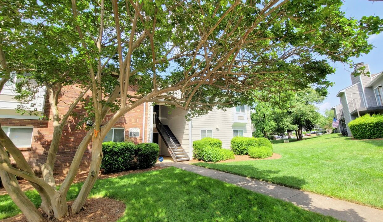 3009-Heathstead-Place-J-Charlotte-NC-28210-15