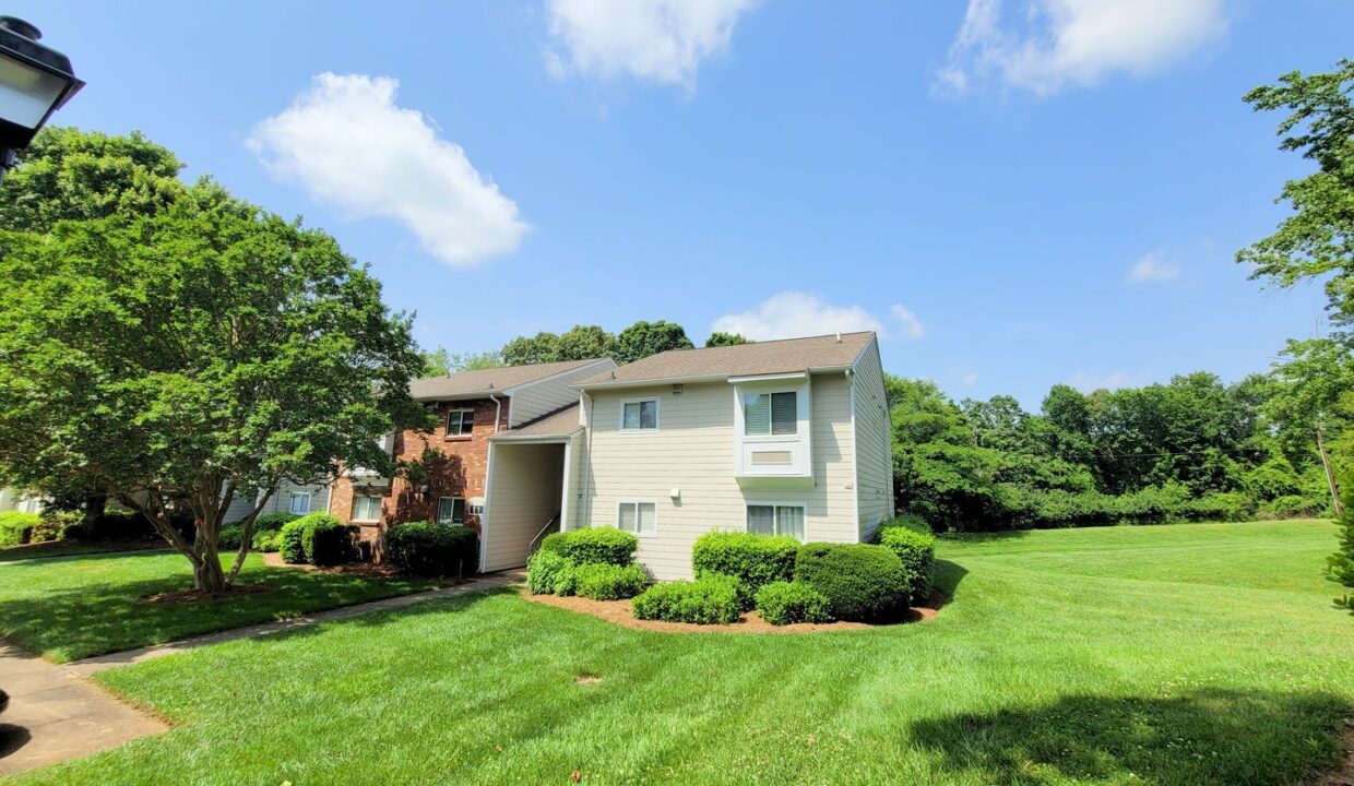 3009-Heathstead-Place-J-Charlotte-NC-28210-22