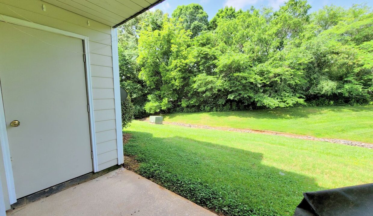 3009-Heathstead-Place-J-Charlotte-NC-28210-26