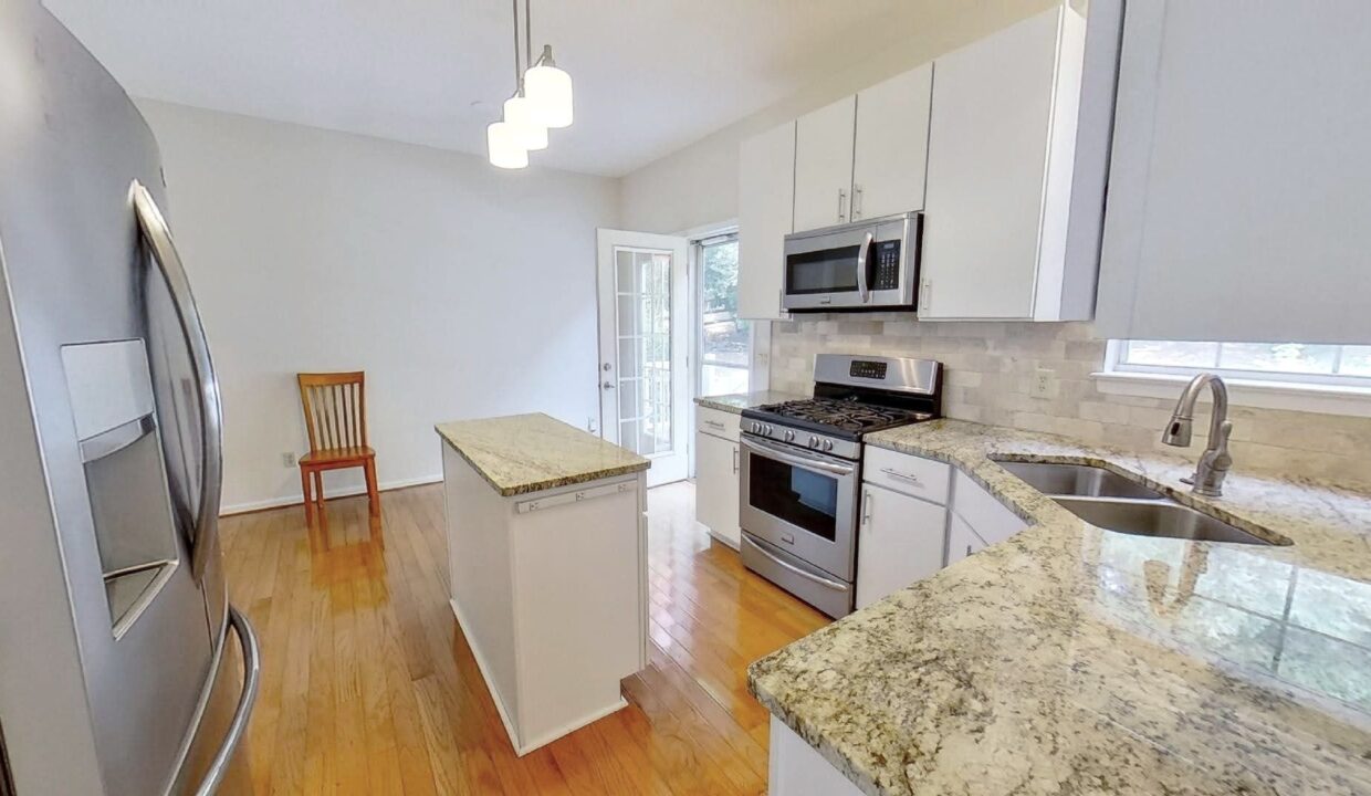3021-Old-Chapel-Ln-Charlotte-NC-28210-10