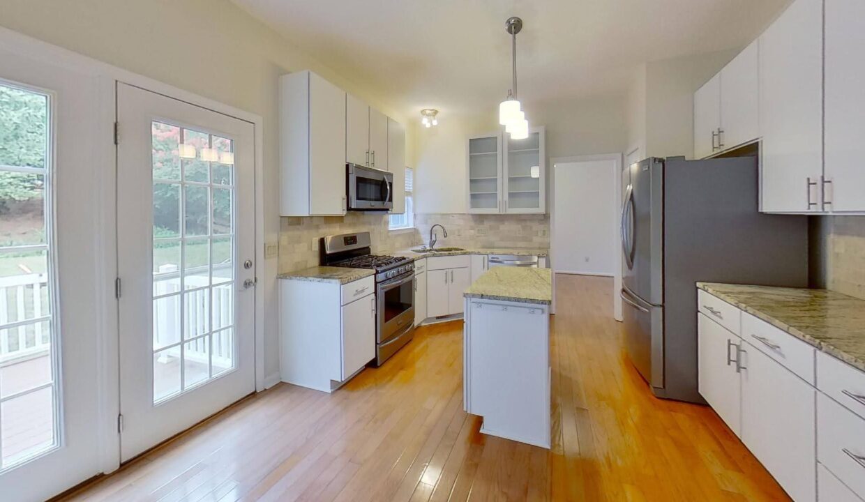3021-Old-Chapel-Ln-Charlotte-NC-28210-12
