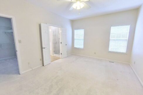 3021-Old-Chapel-Ln-Charlotte-NC-28210-21