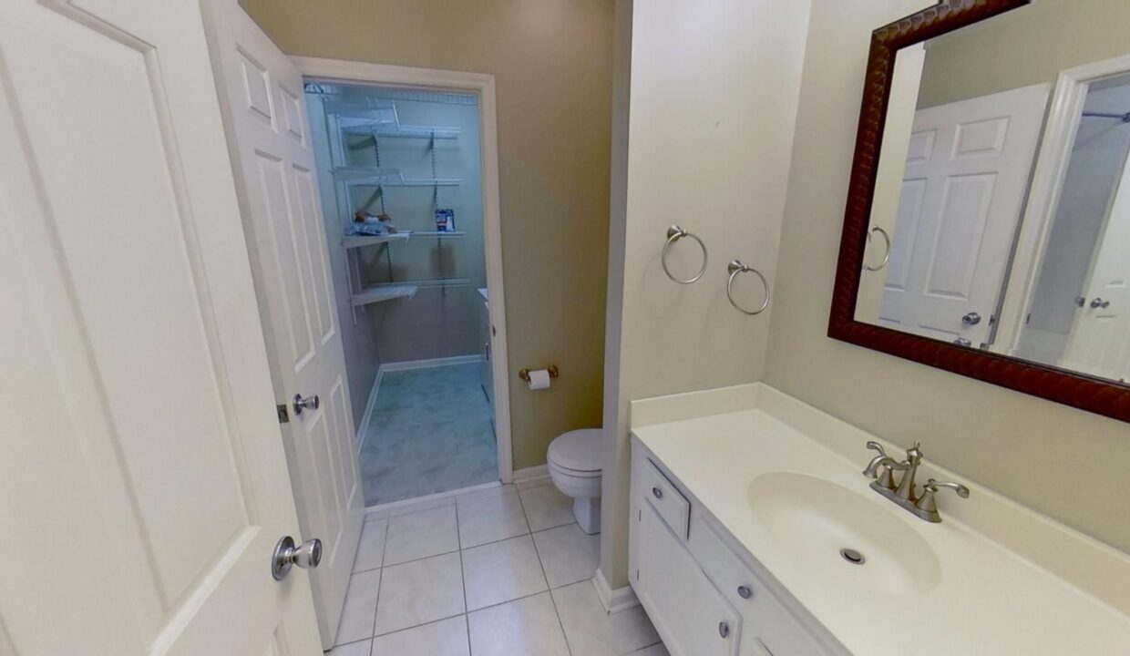 3200-Selwyn-Farms-Ln-2-Charlotte-NC-28209-10