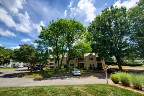 3200-Selwyn-Farms-Ln-2-Charlotte-NC-28209-11