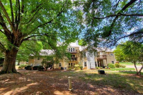 3200-Selwyn-Farms-Ln-2-Charlotte-NC-28209-23