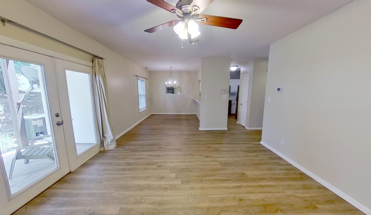 3200-Selwyn-Farms-Ln-2-Charlotte-NC-28209-26