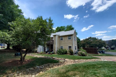 3200-Selwyn-Farms-Ln-2-Charlotte-NC-28209-27