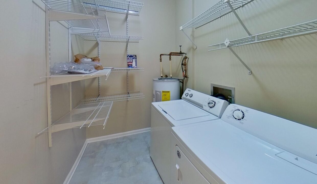 3200-Selwyn-Farms-Ln-2-Charlotte-NC-28209-34