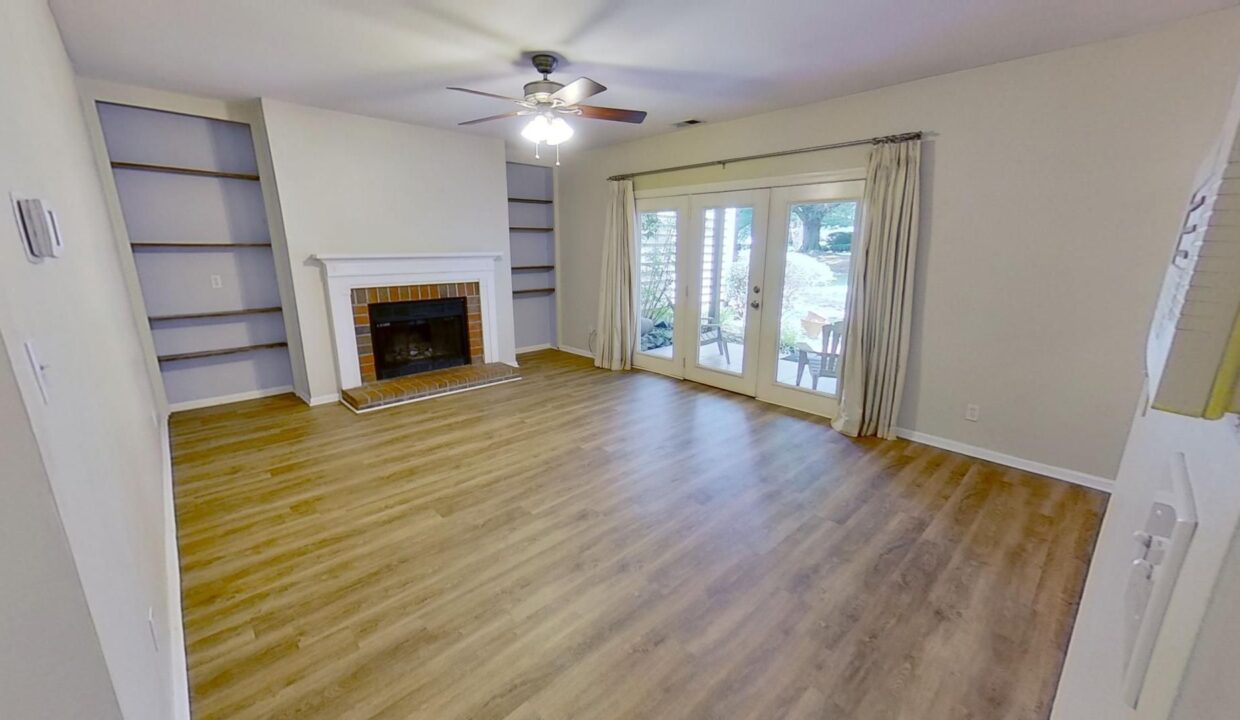 3200-Selwyn-Farms-Ln-2-Charlotte-NC-28209-4