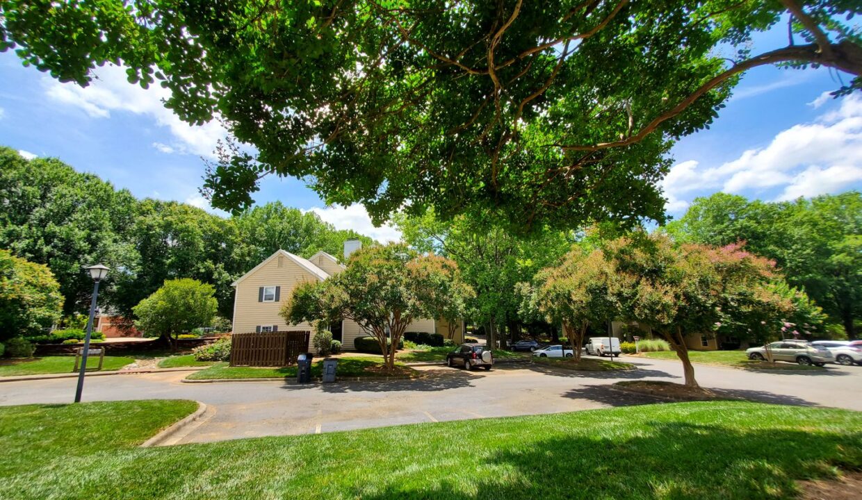 3200-Selwyn-Farms-Ln-2-Charlotte-NC-28209-7