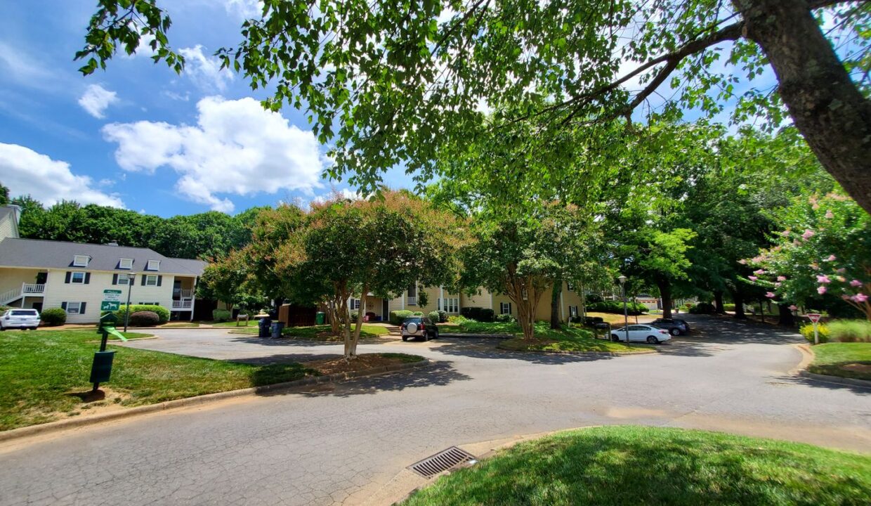 3200-Selwyn-Farms-Ln-2-Charlotte-NC-28209-9