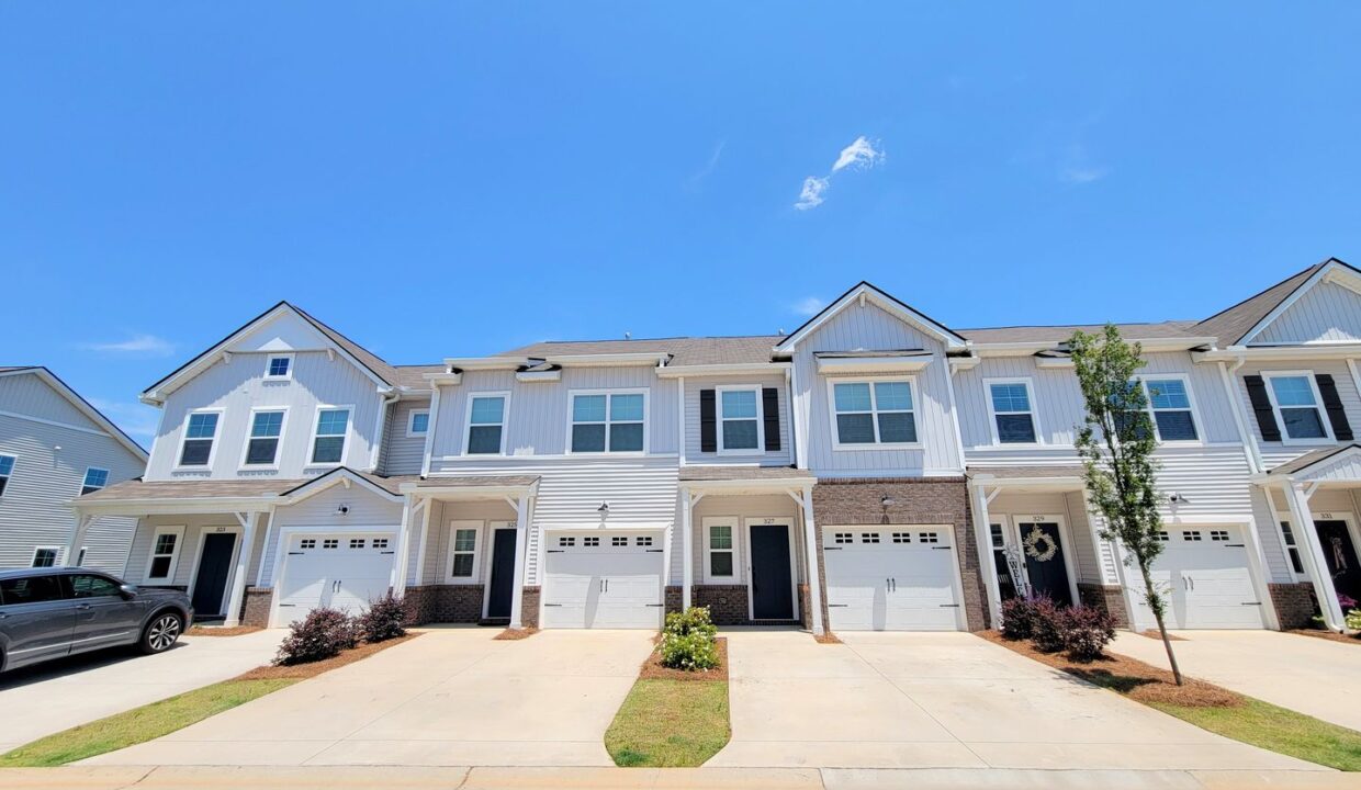 327-Hollenbeck-Pl-Greenville-SC-29607-12