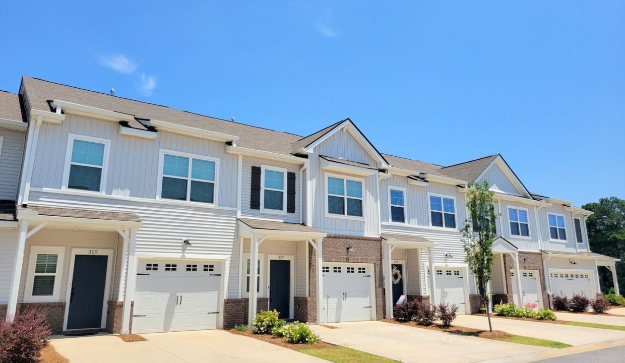 327-Hollenbeck-Pl-Greenville-SC-29607-14