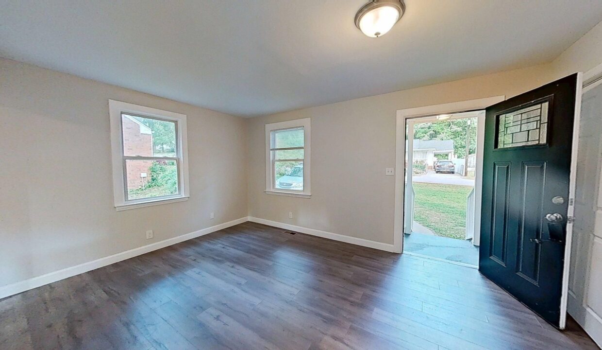 332-Angier-Ave-Raleigh-NC-27610-26