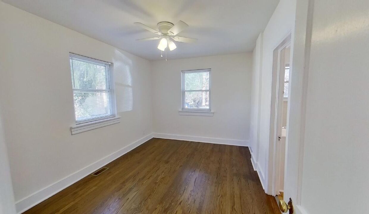 405-Gardner-St-Raleigh-NC-27607-13