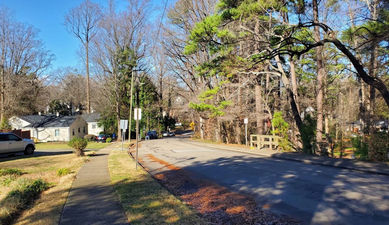 405-Gardner-St-Raleigh-NC-27607-14