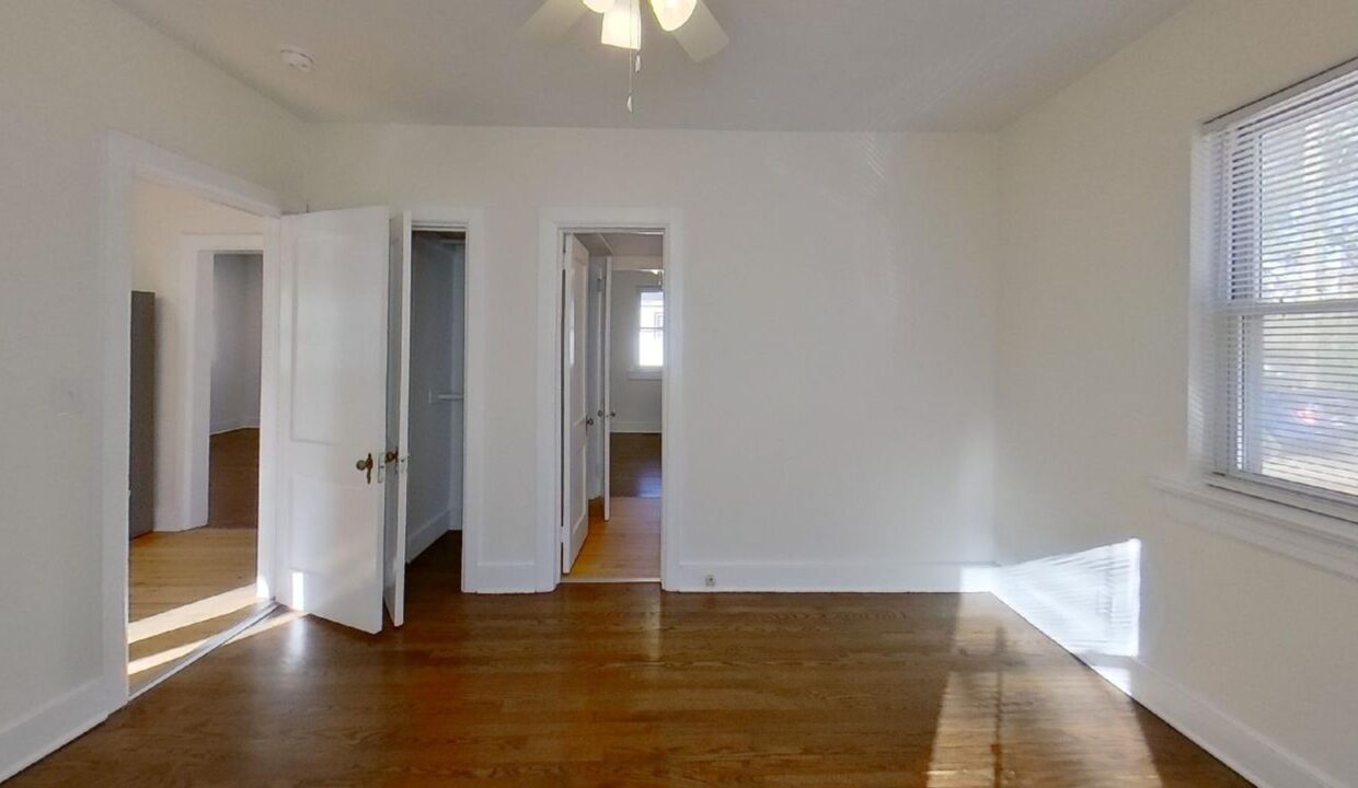 405-Gardner-St-Raleigh-NC-27607-15