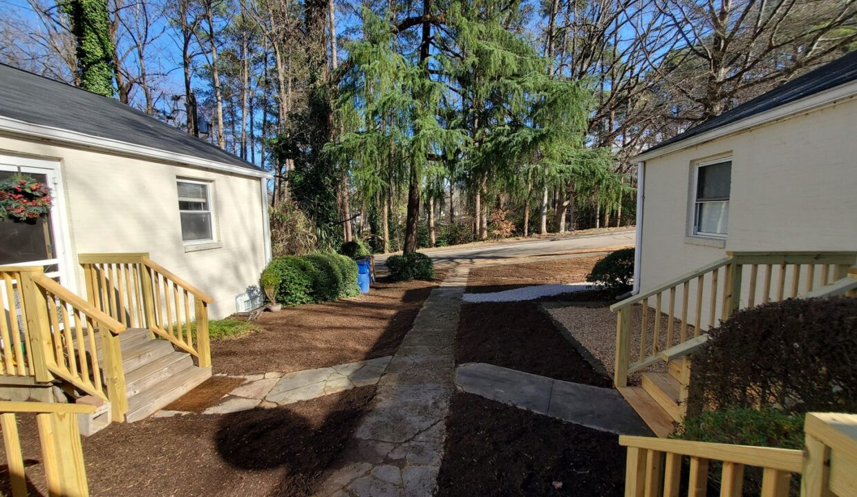 405-Gardner-St-Raleigh-NC-27607-16