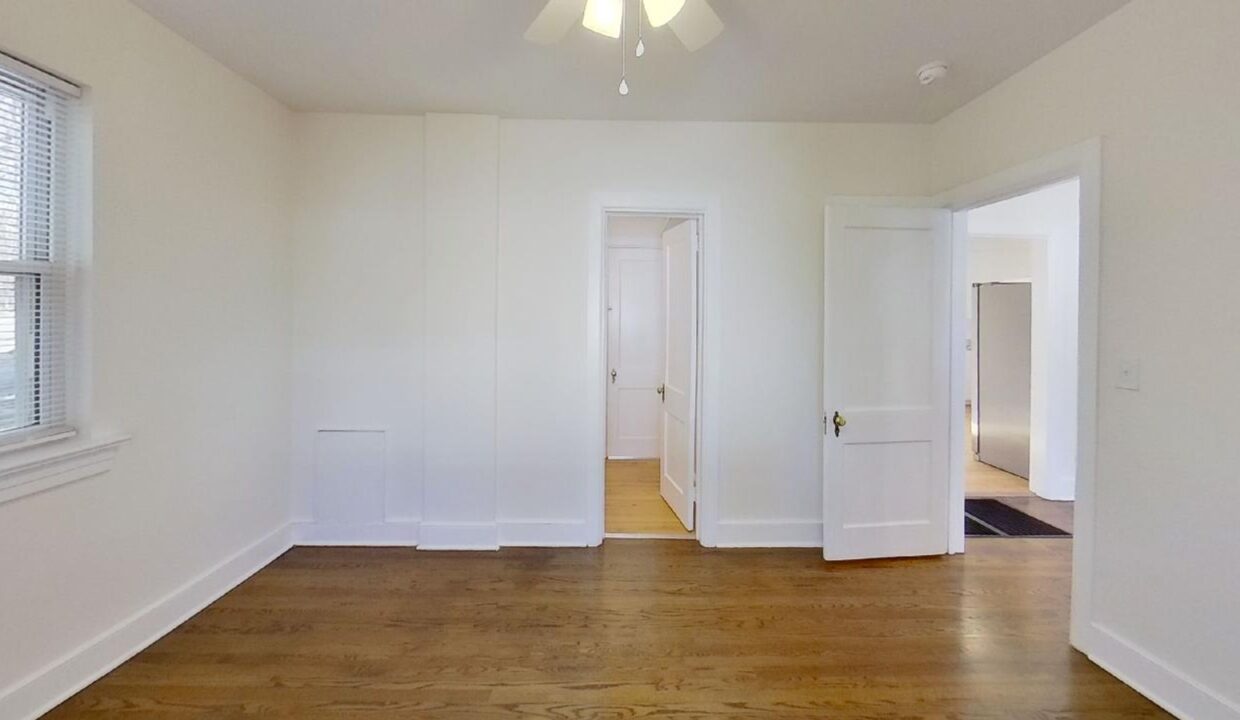 405-Gardner-St-Raleigh-NC-27607-22