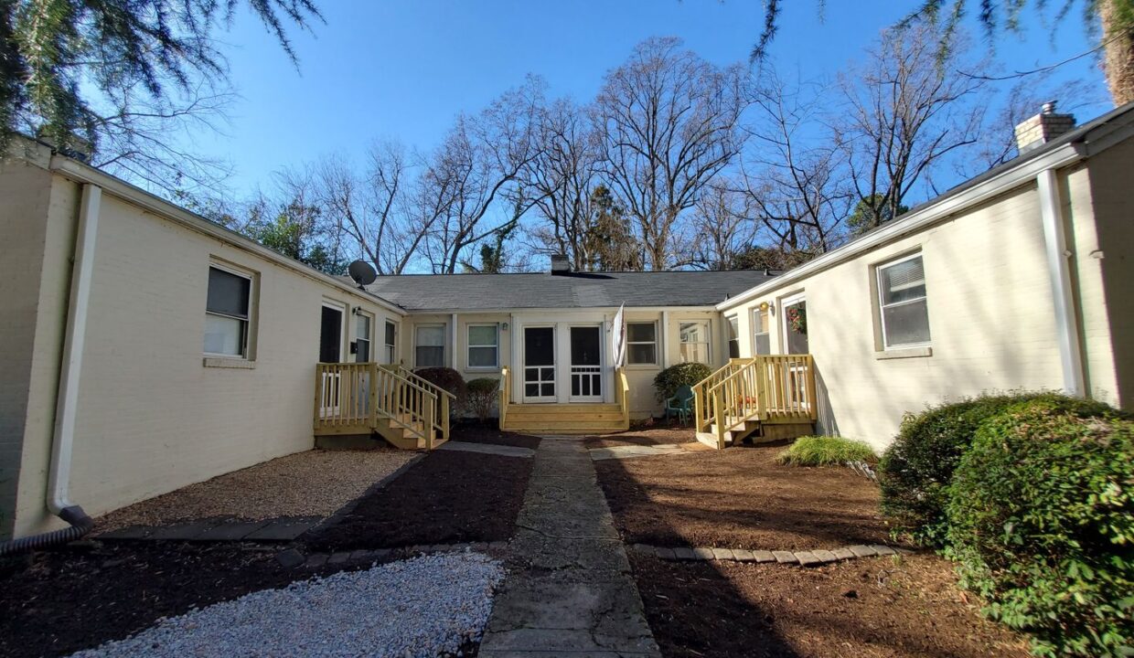 405-Gardner-St-Raleigh-NC-27607-23