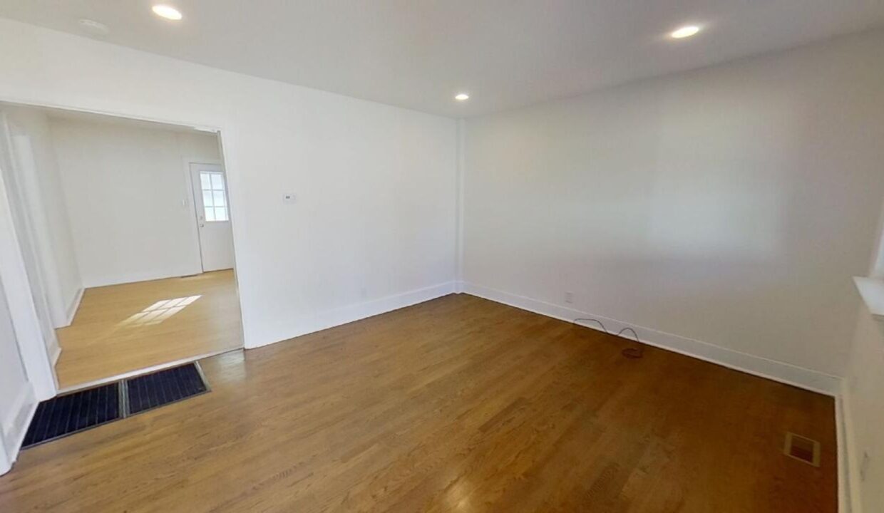 405-Gardner-St-Raleigh-NC-27607-24