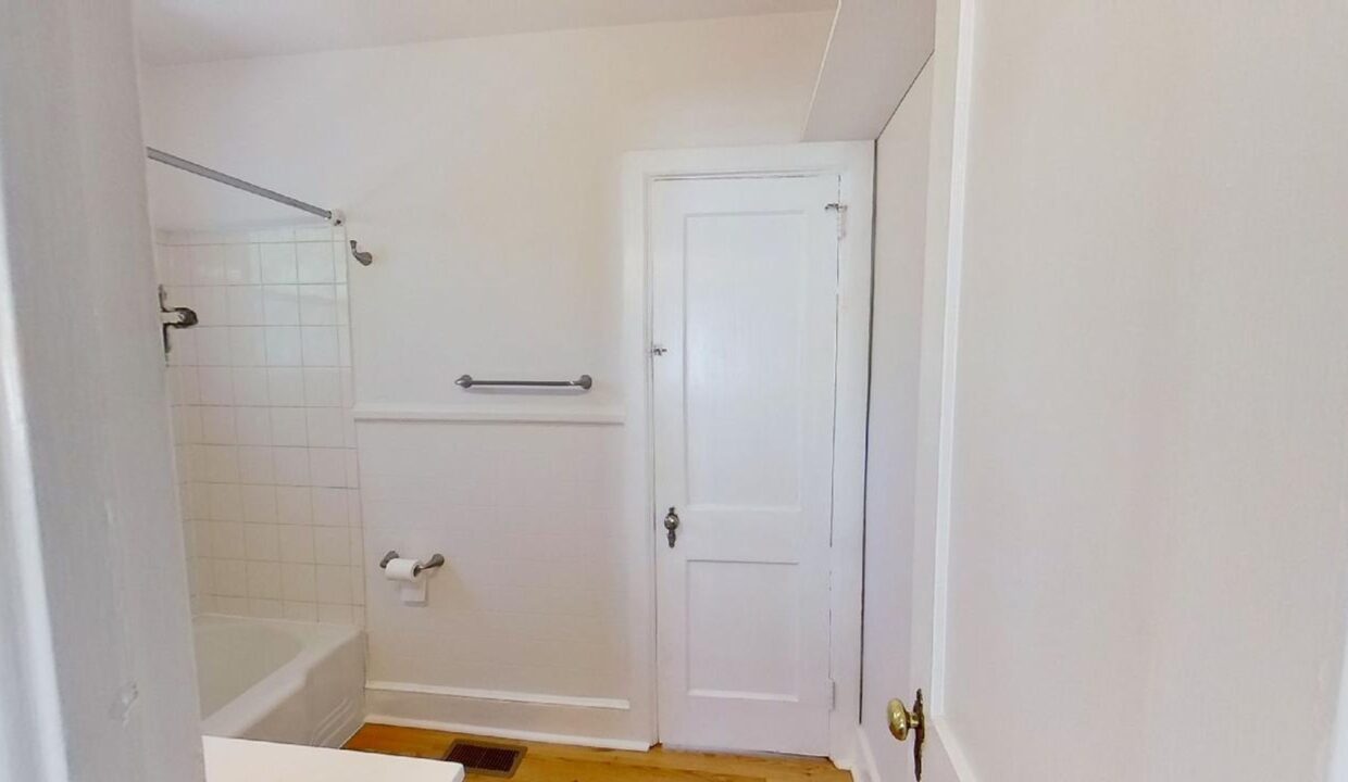 405-Gardner-St-Raleigh-NC-27607-28