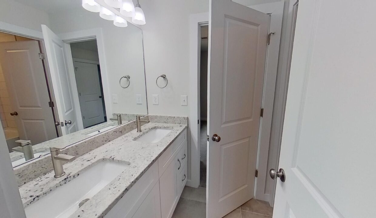 4110-Whispering-Oaks-Dr-Charlotte-NC-28213-11