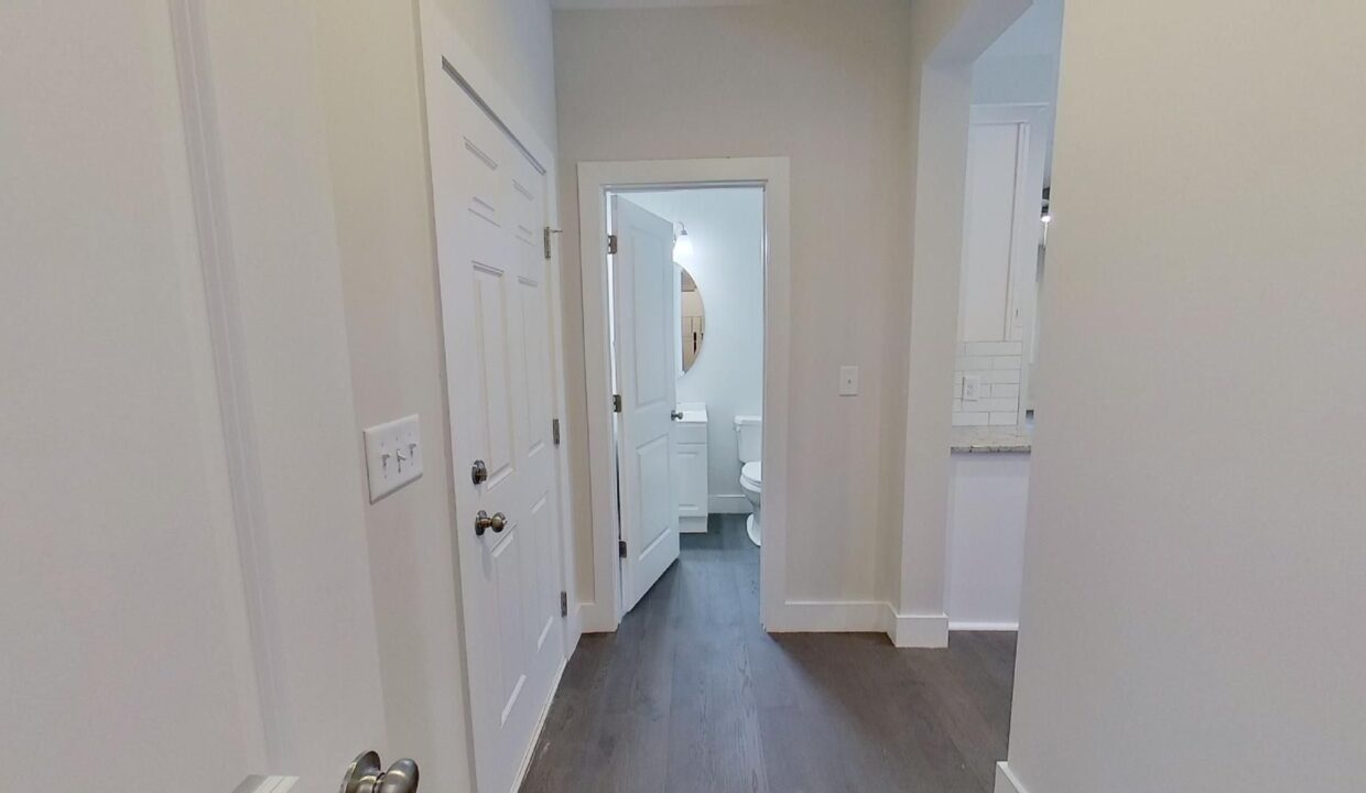 4110-Whispering-Oaks-Dr-Charlotte-NC-28213-7