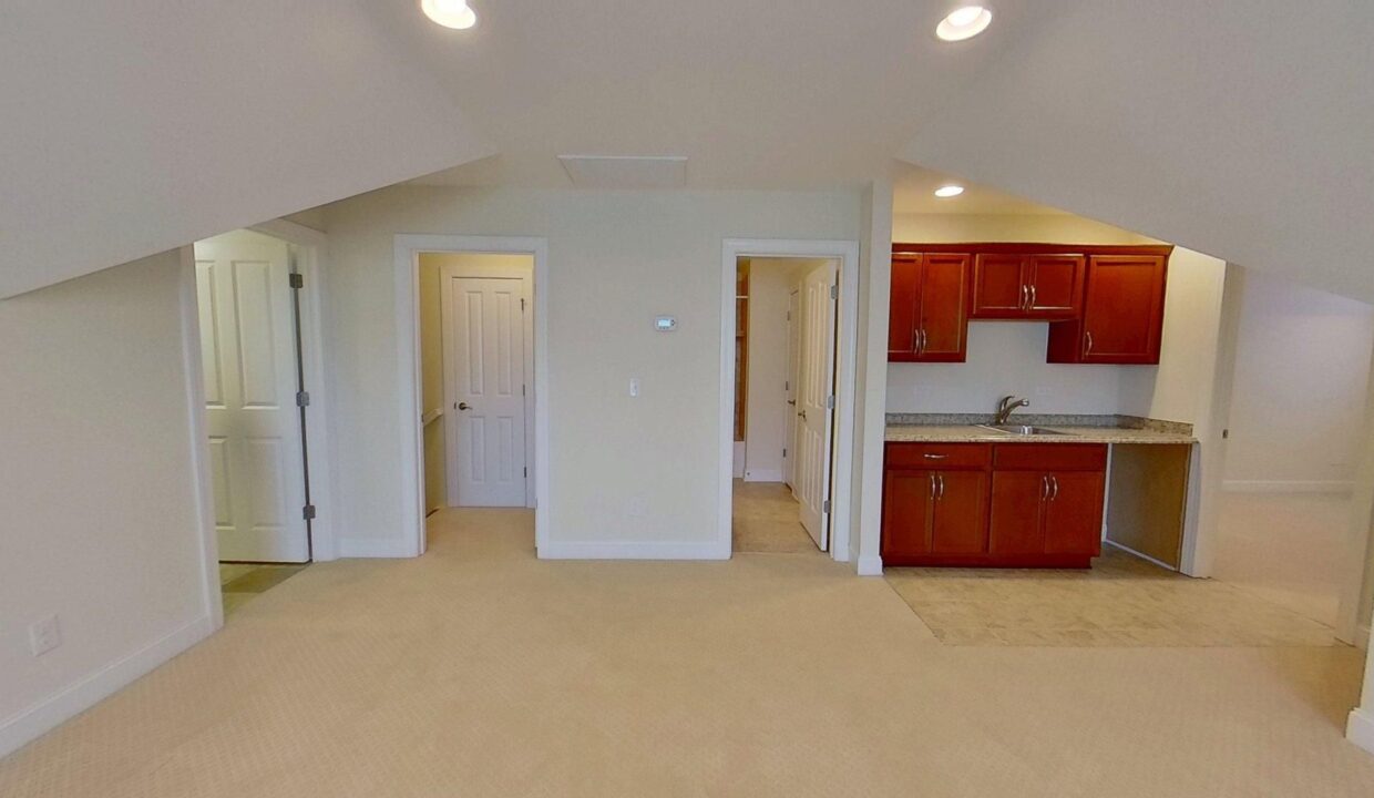 8011-Parknoll-Dr-Huntersville-NC-28078-10