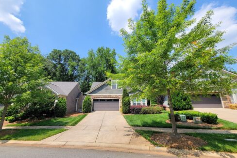 8011-Parknoll-Dr-Huntersville-NC-28078-12