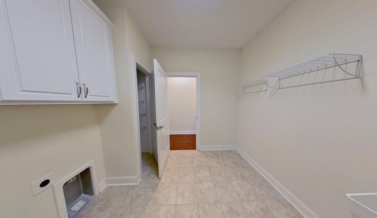 8011-Parknoll-Dr-Huntersville-NC-28078-31