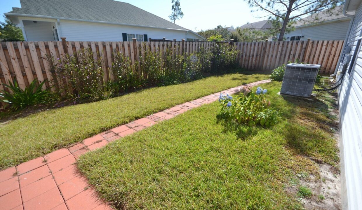 8640-Orchard-Loop-Rd-Leland-NC-28451-3