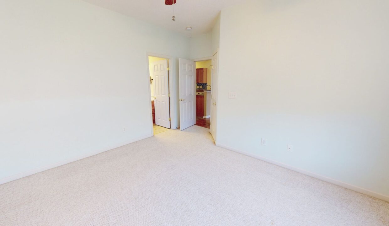 8640-Orchard-Loop-Rd-Leland-NC-28451-38
