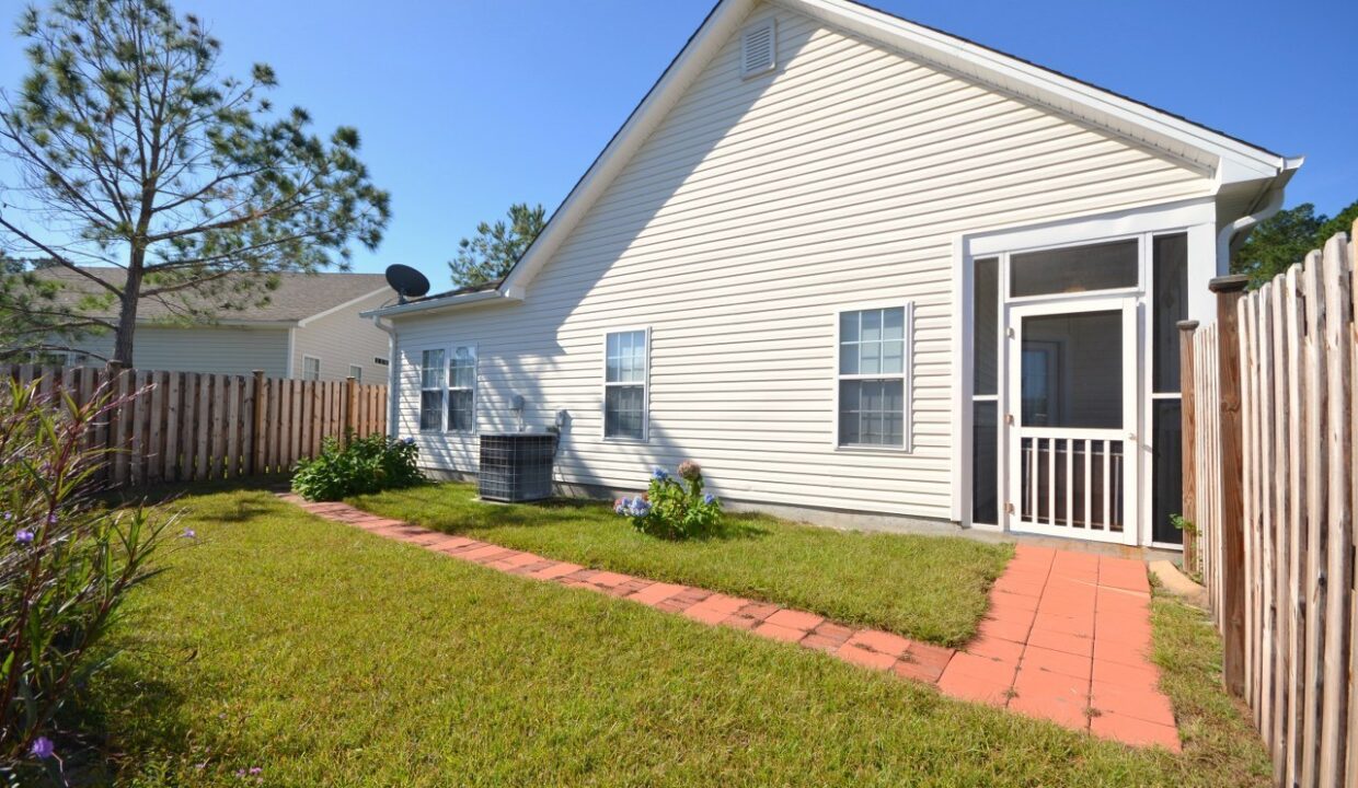 8640-Orchard-Loop-Rd-Leland-NC-28451-5