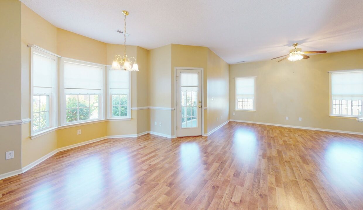 8640-Orchard-Loop-Rd-Leland-NC-28451-6