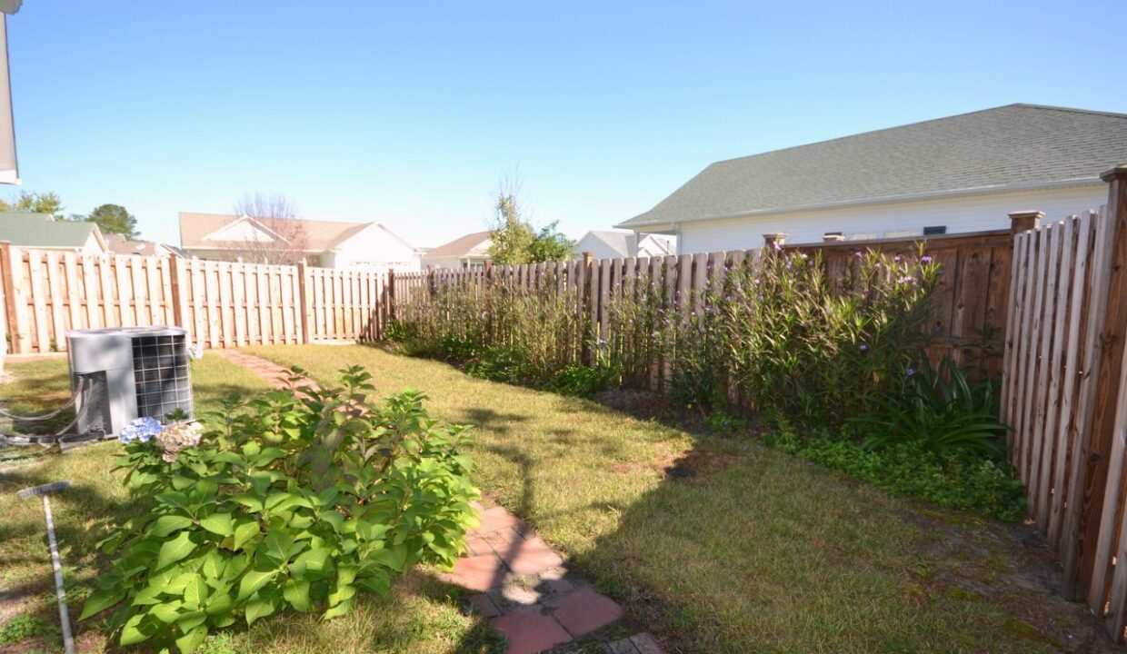 8640-Orchard-Loop-Rd-Leland-NC-28451-7