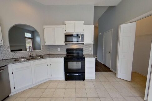 9105-Oren-Thompson-Rd-Charlotte-NC-28213-13