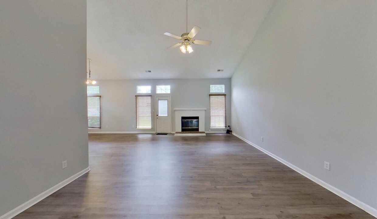 9105-Oren-Thompson-Rd-Charlotte-NC-28213-14