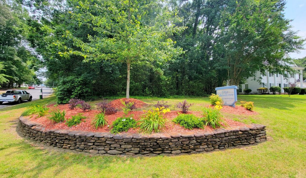 9105-Oren-Thompson-Rd-Charlotte-NC-28213-23