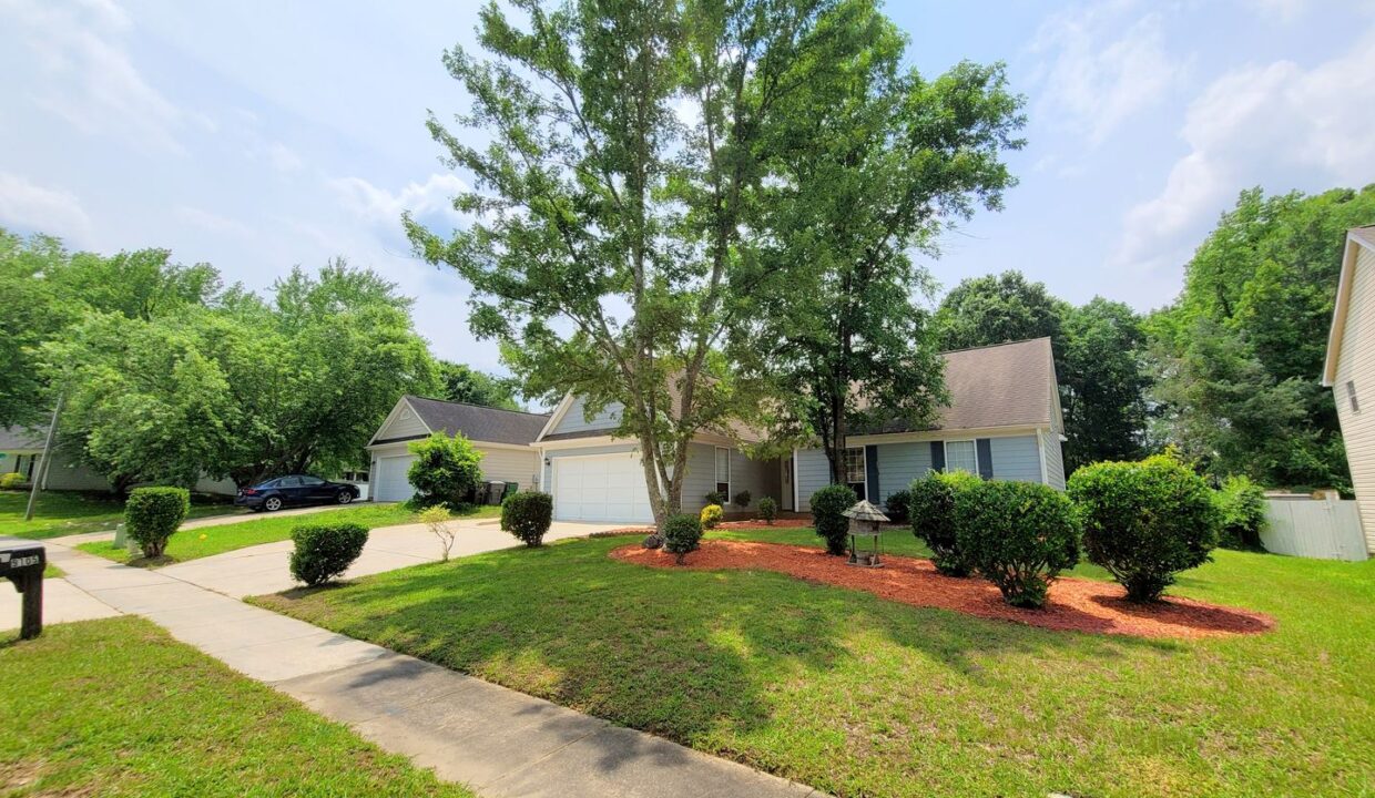 9105-Oren-Thompson-Rd-Charlotte-NC-28213-26